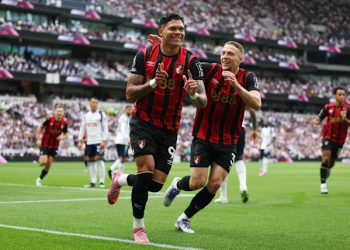 Tottenham bie në shtëpi, fitore në ekstrem e Manchester United