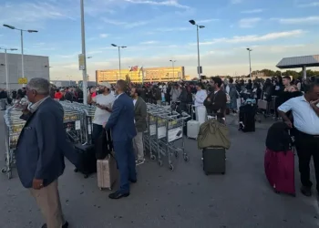 Heathrow rihapet pas frikës për ‘materiale të rrezikshme’