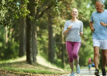 Ushtrimet që duhet të bëni për të qenë në formë deri në 100 vjeç