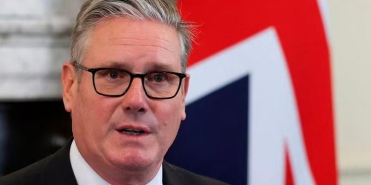 Dronët rusë mbi Poloni, kryeministri britanik: Shkelje e rrezikshme, Putini e përçmon paqen