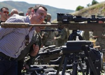 Ballkani mes dronëve të NATO-s dhe raketave nga Lindja