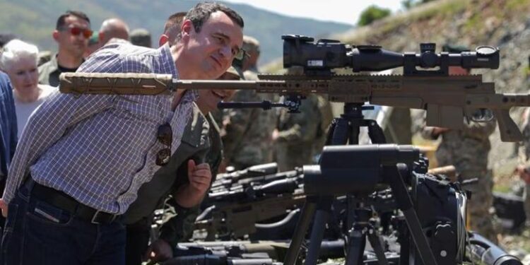 Ballkani mes dronëve të NATO-s dhe raketave nga Lindja