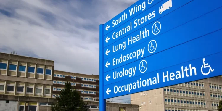 U publikuan për herë të parë tabelat e performancës së spitaleve në Angli: më të mirët dhe më të dobëtit