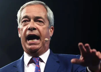 Planet e reformës për të hequr lejen e qëndrimit të pacaktuar për migrantët