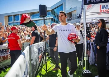 Charlie Kirk: Njeriu që sfidoi liberalët deri ditën që u vra