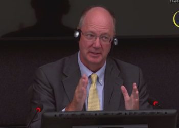 Vazhdon mbrojtja e UÇK në Hagë, Williams mbyll dëshminë: Thaçi nuk ishte fshatar, u arsimua në Zvicër