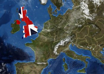 Debat i nxehtë në Britani, a do t’u hiqet emigrantëve “arma” ligjore që po përdorin për t’i shpëtuar dëbimit?