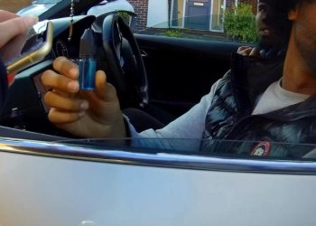 Porosita cigare elektronike me drogë në Snapchat. Ishte aq e lehtë sa të merrja picë.