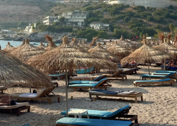 Politico: Shqipëria humbet shkëlqimin e saj si një perlë e fshehur