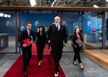 Sot Konferenca e 6-të Ndërqeveritare, hapen 4 kapituj të “Agjendës së gjelbër”, Kos: Shqipëria ka ecur shumë shpejt. Rama: Ritëm rekord