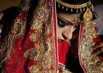 Zemërim në Britani: Shërbimi Shëndetësor Kombëtar mbron martesat midis kushërinjve të parë pavarësisht rrezikut të defekteve të lindjes