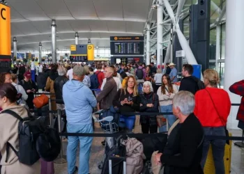 Aeroporti i Heathrow paralajmëron sërish për vonesa pas sulmit kibernetik