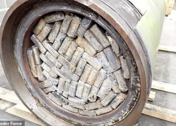 Zbulim rekord në portin e Londrës, 72 milionë paund kokainë brenda dy gjeneratorëve