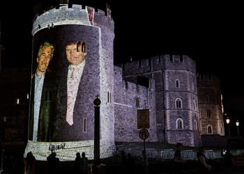 Vizita e Trump në Britaninë e Madhe shoqërohet me protesta dhe arrestime, kështjella Windsor mbulohet me imazhe të presidentit amerikan dhe Epstein
