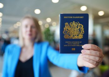 Mbretëria e Bashkuar prezanton kartën dixhitale të Identitetit për të luftuar punën e paligjshme