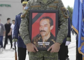 Osmani kujton Ahmet Krasniqin: Zbardhja e vrasjes së tij mbetet obligim institucional