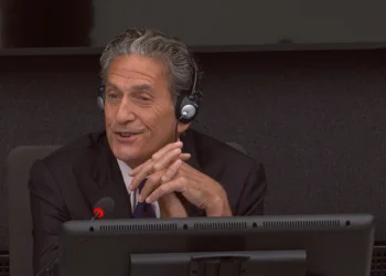 “Shoqëria në Kosovë ishte e shkatërruar”, Rubin flet për vizitat në Kosovë pas luftës