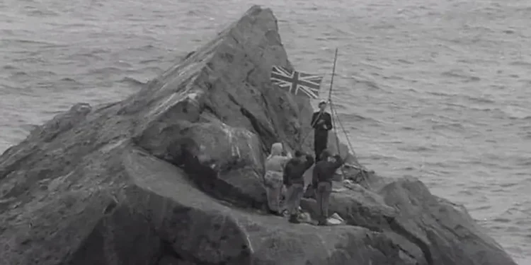 Ishulli i vogël i pushtuar nga Britania, për të penguar Bashkimin Sovjetik