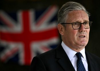 Starmer arrin nivelin më të ulët rekord të vlerësimit