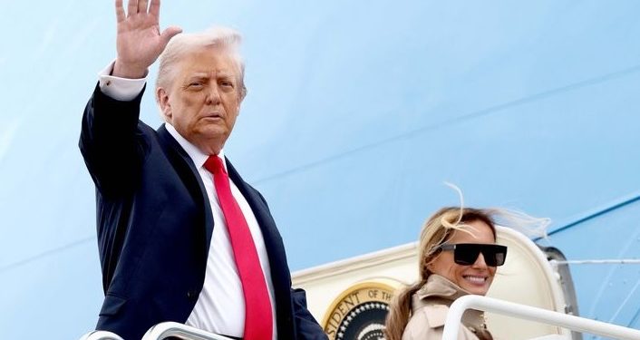 Presidenti Trump mbërrin në Mbretërinë e Bashkuar për vizitë zyrtare