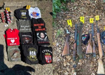 Nga armët tek simbolet nacionaliste, çfarë zbuloi policia në bastisjet e fundit në veri?