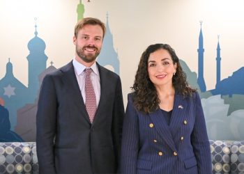 Marrëdhëniet Kosovë-SHBA, Osmani zhvillon bisedë telefonike me diplomatin amerikan Hanrahan
