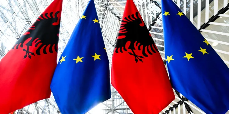 Korrupsioni i zyrtarëve të lartë të BE-së përfshihet në rishikimin e Kodit Penal shqiptar, dënime të rënda për ata që ofrojnë apo kërkojnë favorizime