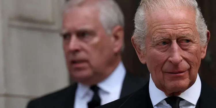 Ku i gjen paratë Mbreti?