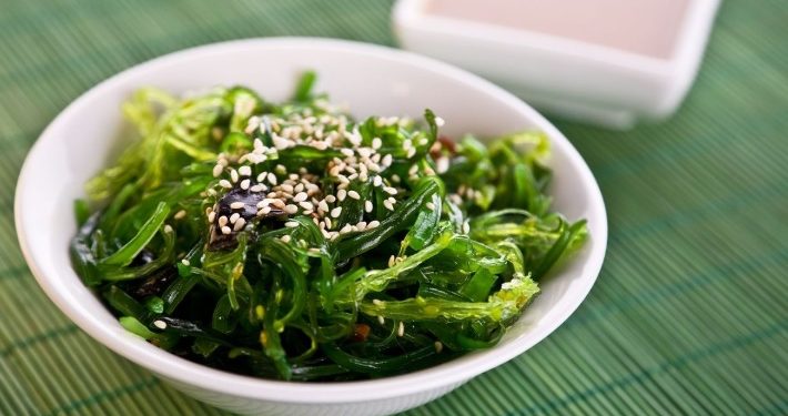 Algat e detit, super ushqimi që po rrëmben vëmendjen e botës perëndimore