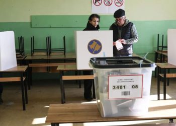 Numërohen votat për 38 komunat e Kosovës, pjesëmarrja në zgjedhje rreth 39%. Rezultatet çojnë Prishtinën dhe shumë të tjera drejt balotazhit