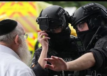 Manchester, policia e shpall sulmin në sinagogë “incident terrorist”