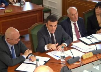 Drafti i Kodit Penal/ Kryeprokurori-Gjiknurit: Po e patët me urgjencë, përktheni atë gjerman meqë na duhet në BE