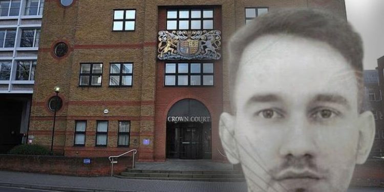 Pretendoi se ishte babai i 8 fëmijëve shqiptar, dënohet me 6 vite burg për mashtrim 28-vjeçari në Britani