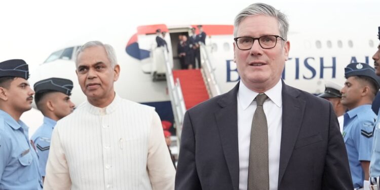 Britania e Madhe nuk do të rrisë numrin e vizave për punëtorët indianë