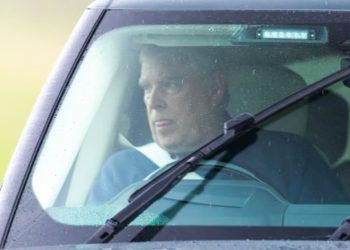 Pagoi 12 milionë paund për gjyqin, deputetja britanike kërkon shpjegim për të ardhurat e Princit Andrew