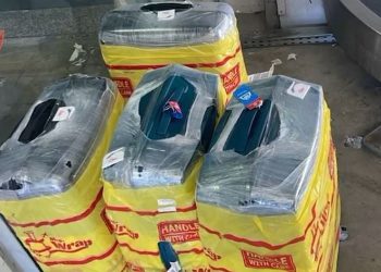 Kapen 4 valixhe me drogë në Rinas/ Ishin nisur nga Tajlanda, arrestohen dy kinezë