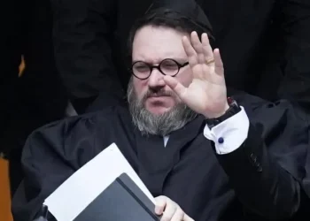 I arratisuri amerikan Nicholas Rossi, i cili iku në Skoci, u dënua për përdhunim