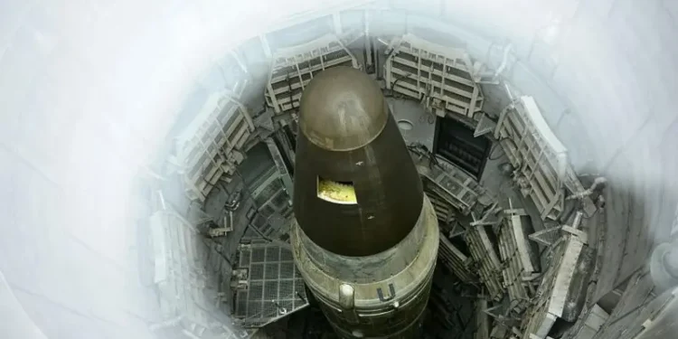 Trump urdhëron rifillimin e testimeve të armëve bërthamore për herë të parë në më shumë se 30 vjet