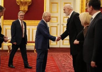 Procesi i Berlinit/ Mbreti Charles mirëpret udhëheqësit e Ballkanit Perëndimor në Londër
