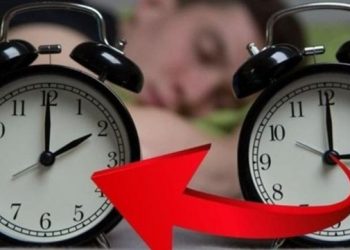 Kur dhe si nisi/ Të dielën ndërrohet ora, akrepat do të shkojnë 60 minuta pas! Si të përshtateni me kohën e re