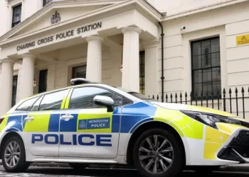 Oficeri i pestë i Policisë Metropolitane shkarkohet pas hetimit të BBC-së