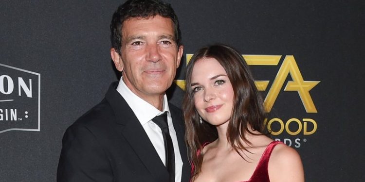 Vajza e Antonio Banderas dhe Melanie Griffith martohet në Spanjë