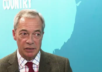 Farage ‘i habitur’ ish-lideri i Reformës së Uellsit që mori ryshfete
