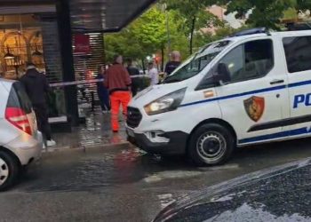 Emrat/ Sherri për një kafe, vriten dy të rinj në Durrës