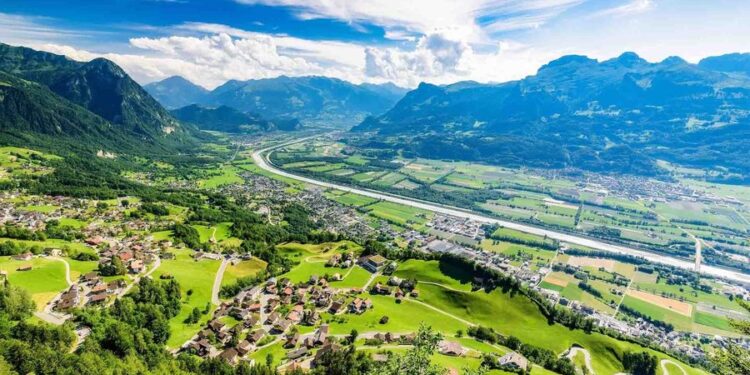 Shteti më i pasur i Europës kërkon punëtorë, paga deri në 10 mijë euro