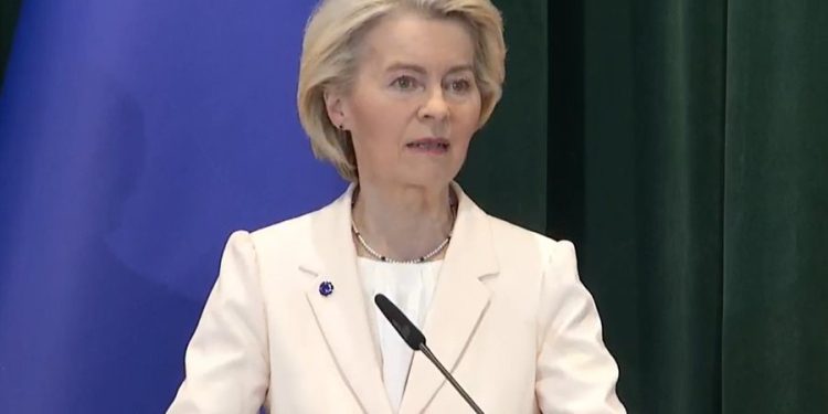 Kur do hapet dera e BE për shqiptarët? Presidentja e KE: Duhet të punoni me reformat