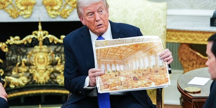 Kush po paguan për sallën e re të ballove që Trump po ndërton në Shtëpinë e Bardhë?