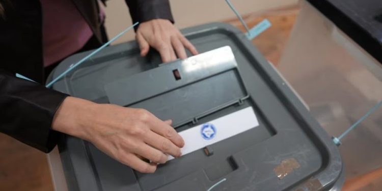 Diaspora nis votimin për raundin e dytë të zgjedhjeve lokale në Kosovë