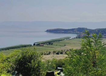 Kërkesë e UNESCO, Lini turistik shpallet Ansambël Arkitektonik