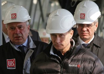 U sanksionua nga SHBA, Lukoili rus do të shesë aksionet jashtë vendit